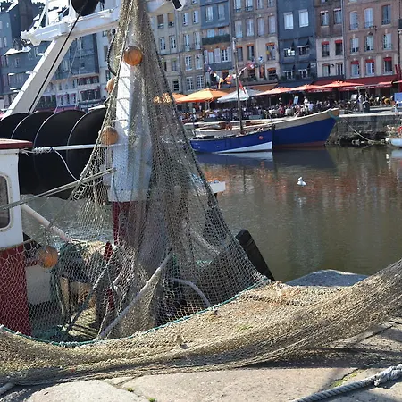 Oda ve Kahvaltı La Du Marin Honfleur